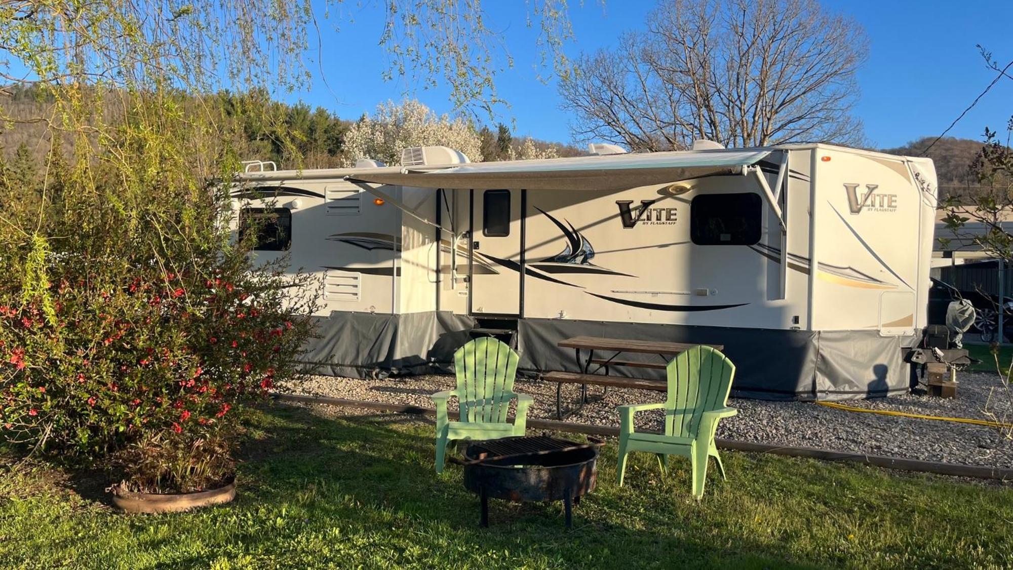 Camping Route 6 *